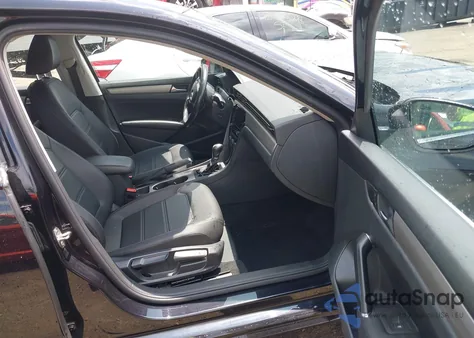 2020 Volkswagen Passat 2.0T Se z USA, uszkodzony, nr VIN 1VWWA7A35LC002769